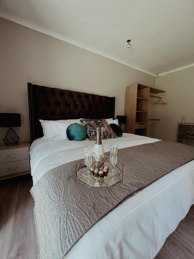 Le'Ciara Luxury Guest House Johannesburg Exteriör bild
